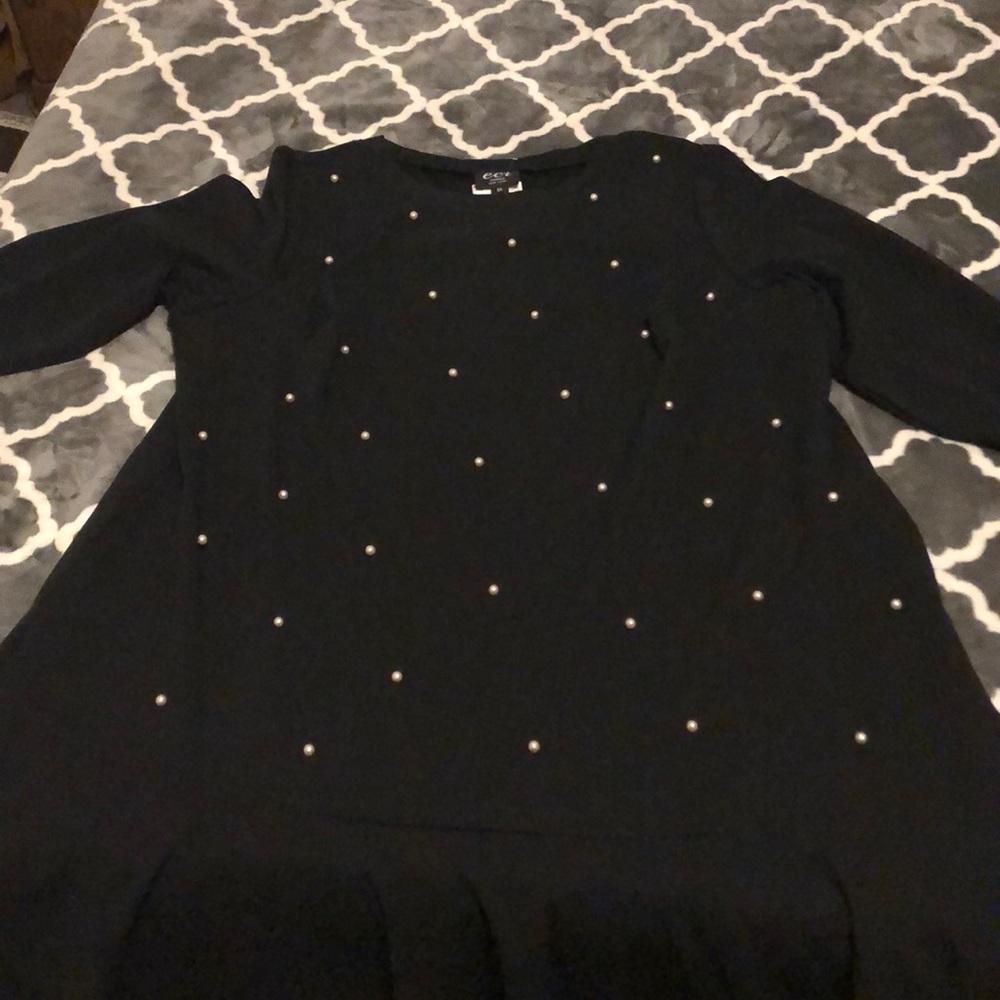 Black dress with pearls